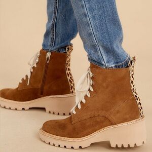 Dolce Vita Women's Hinto Ankle Boot Combat Dk Brown Suede Cheetah